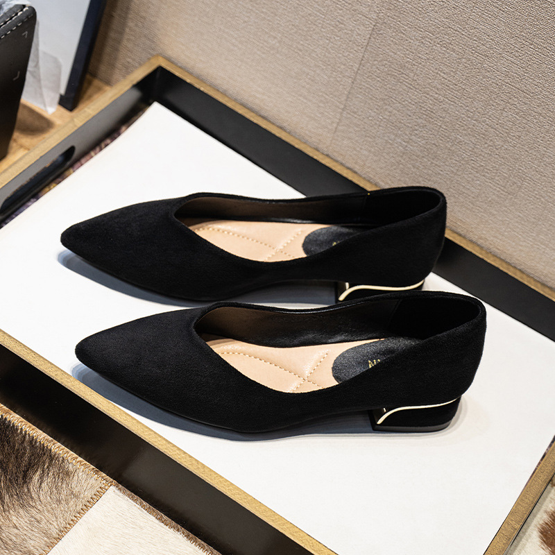 여성용 포인티드 토 심플 청키 힐 스웨이드 가죽 슈즈  - Leather Work Heels 리뷰 및 가격