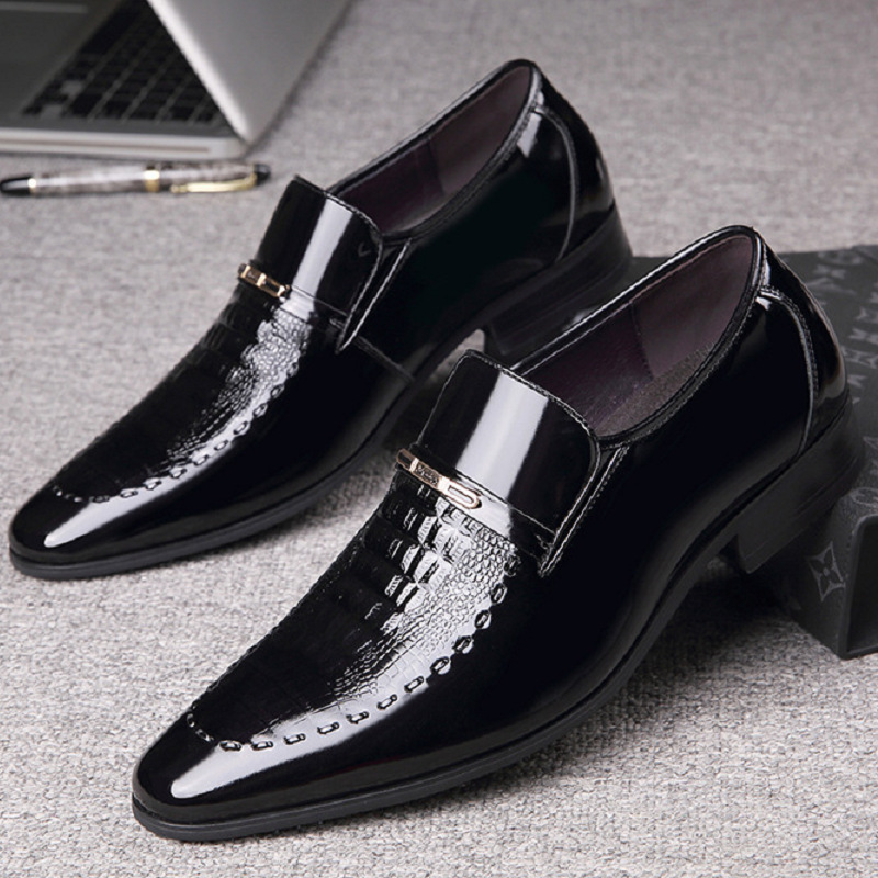 남성 가죽 신발 특허 가죽 비즈니스 신발 지적 발가락  - Leather Work Oxfords 리뷰 및 가격