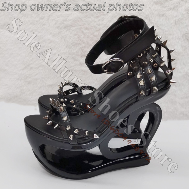핫핑크 스파이크 스터드 케이지 하트 컷아웃 웨지 샌들  - Leather Work Heels 리뷰 및 가격
