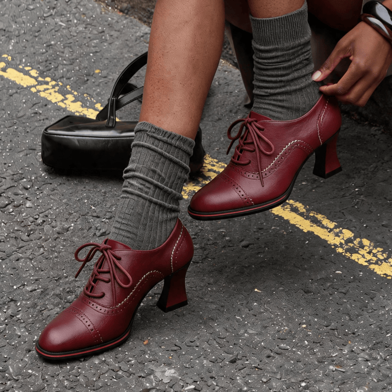 여성용 인조 가죽 브로그 옥스퍼드 힐 플레어드 미드 블 - Leather Work Oxfords 리뷰 및 가격